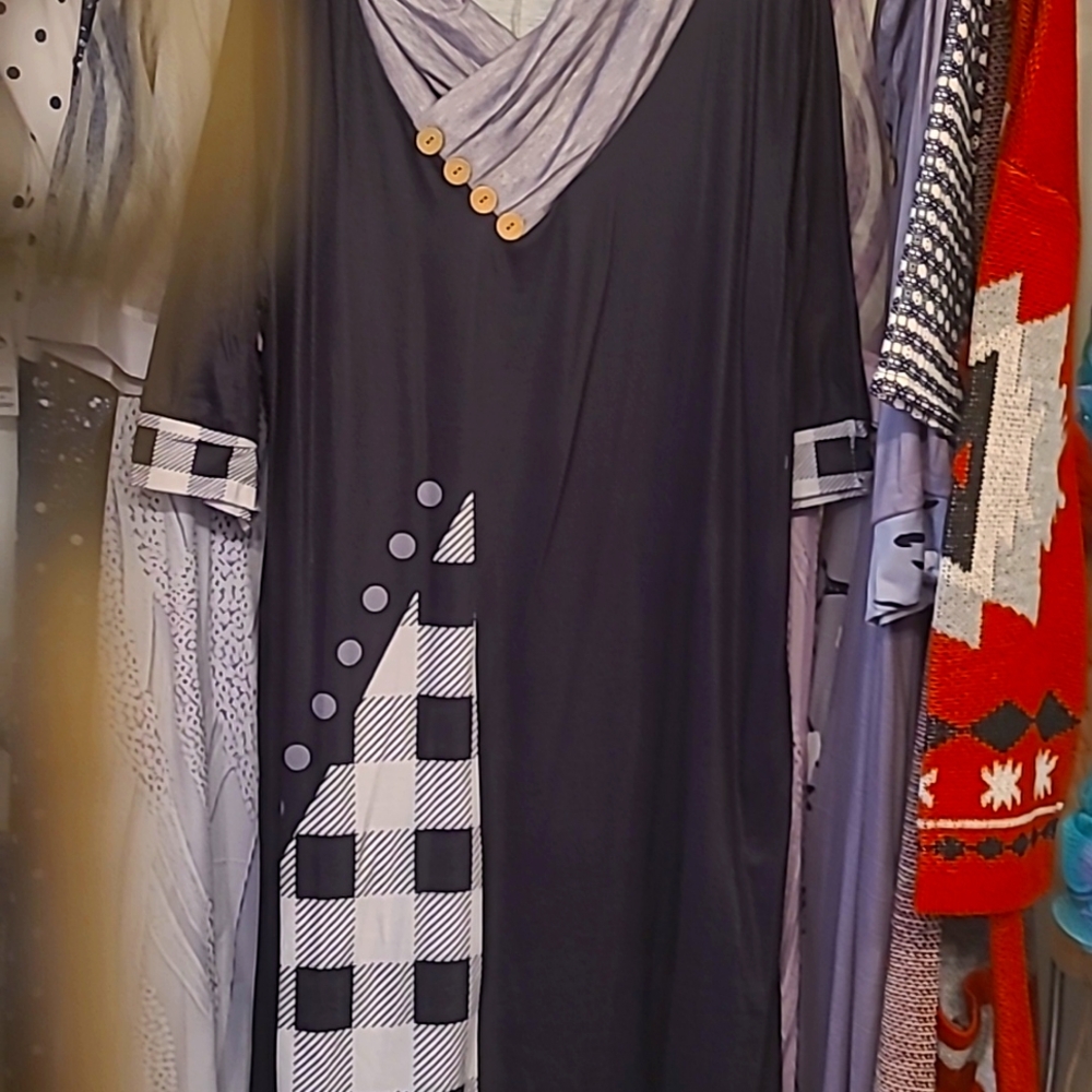 Dress, new, size large